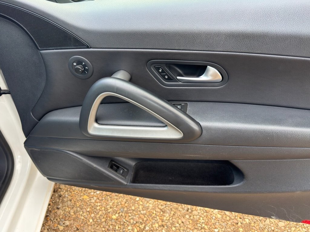 Used Volkswagen Scirocco 2011 for sale - 78043983: Photo 20