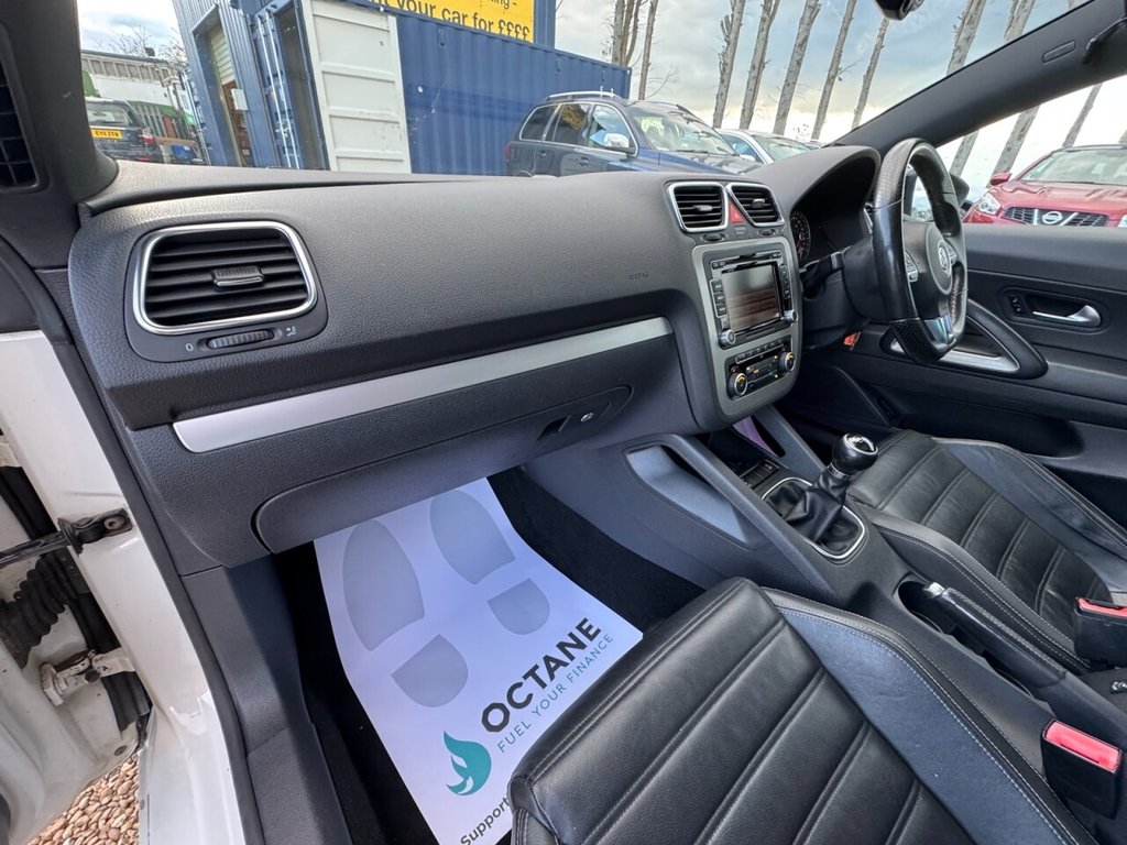 Used Volkswagen Scirocco 2011 for sale - 78043983: Photo 37