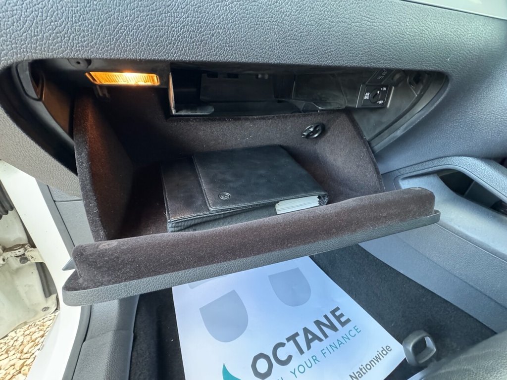 Used Volkswagen Scirocco 2011 for sale - 78043983: Photo 39