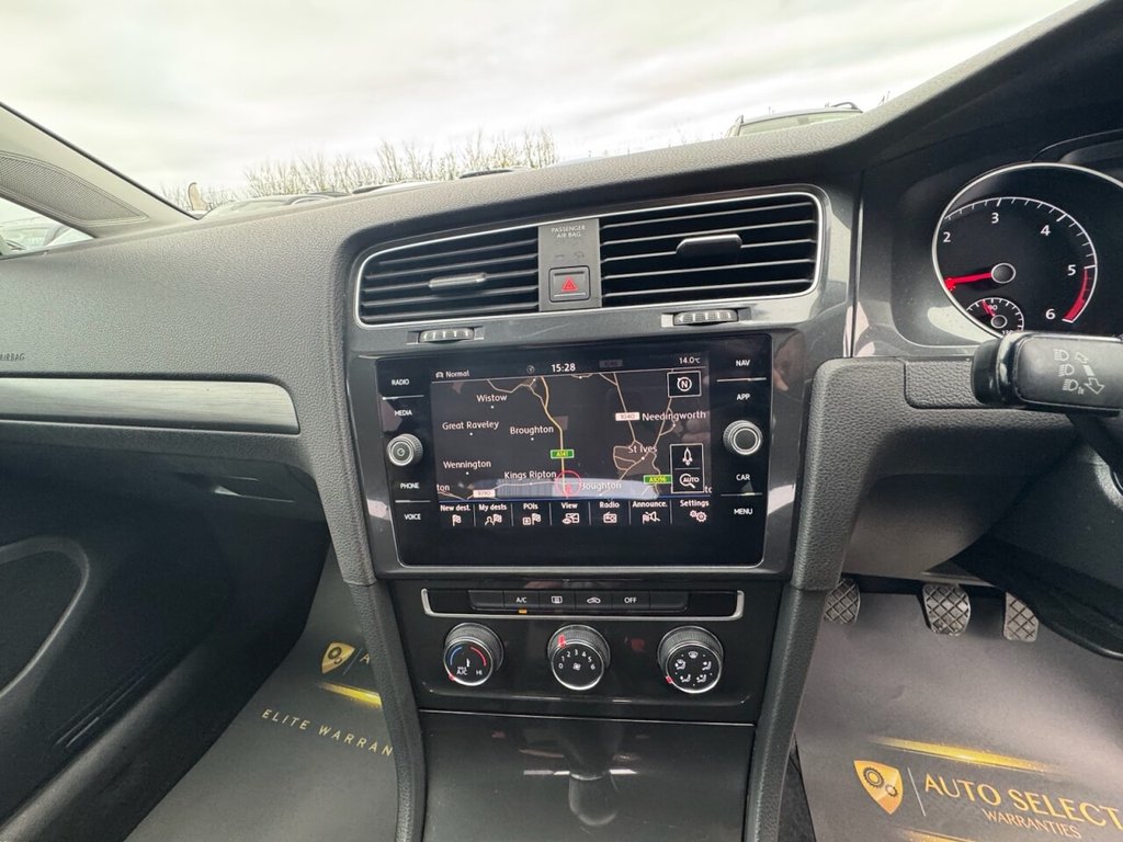 Used Volkswagen Golf 2018 for sale - 76559394: Photo 24