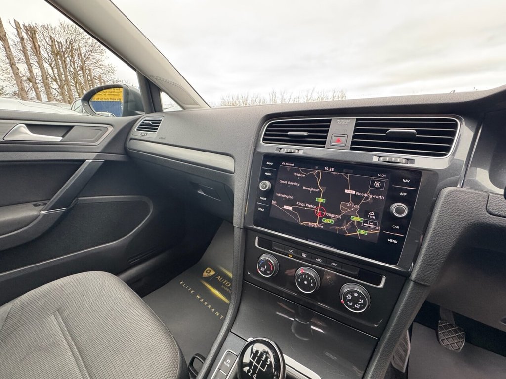 Used Volkswagen Golf 2018 for sale - 76559394: Photo 30