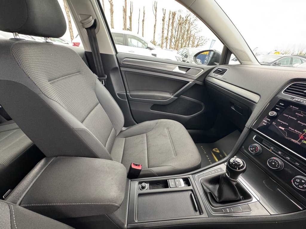 Used Volkswagen Golf 2018 for sale - 76559394: Photo 32