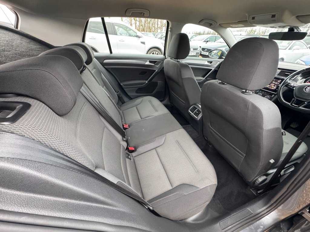 Used Volkswagen Golf 2018 for sale - 76559394: Photo 36