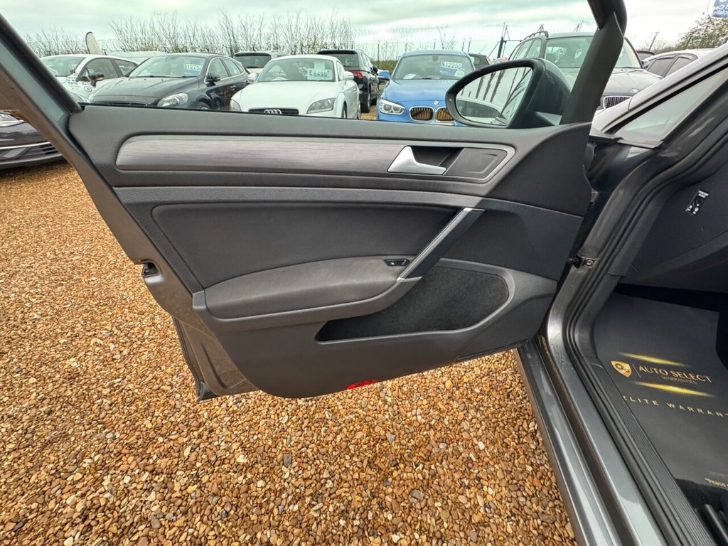 Used Volkswagen Golf 2018 for sale - 76559394: Photo 38