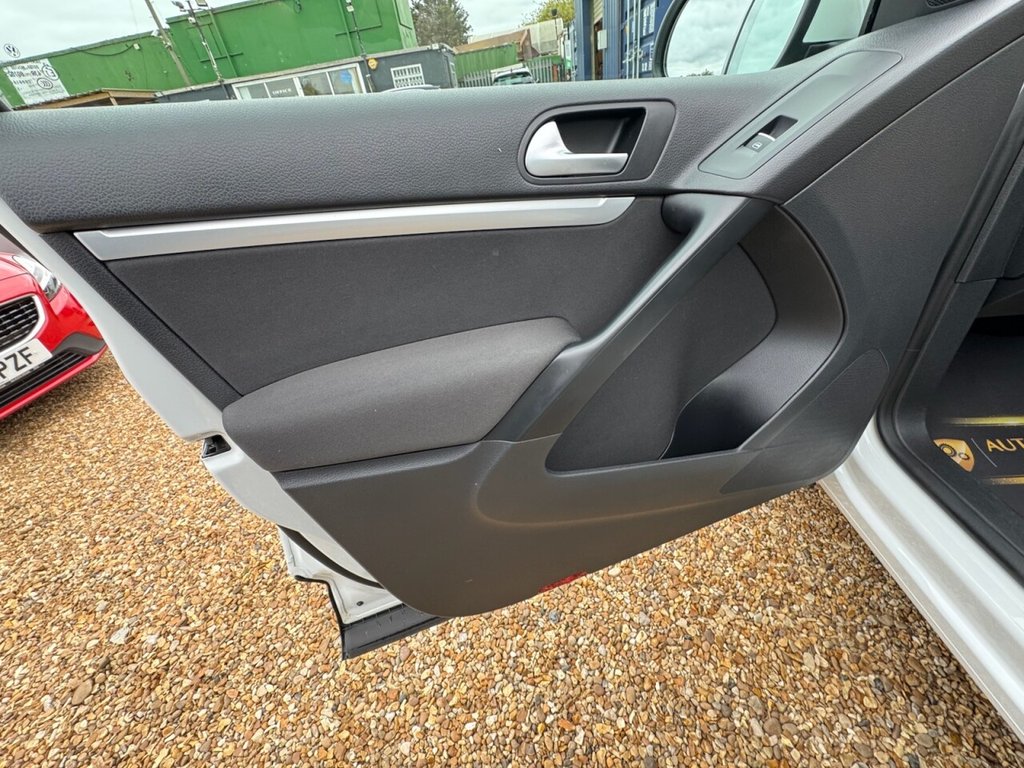 Used Volkswagen Tiguan 2015 for sale - 76203482: Photo 39