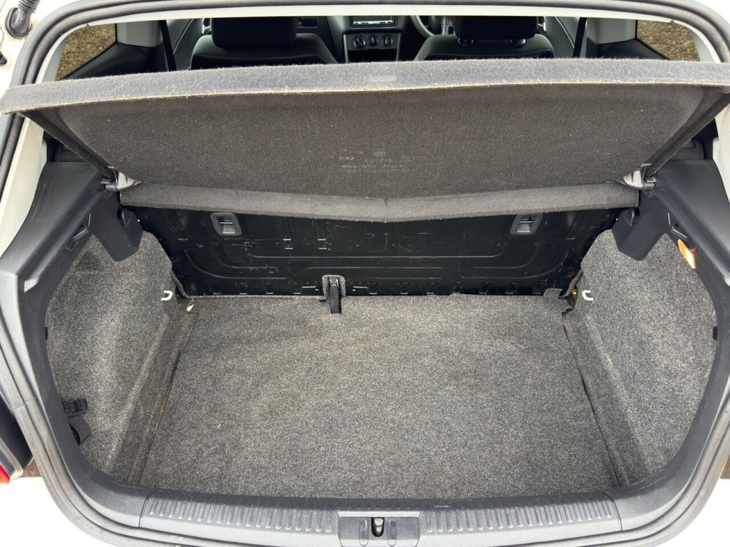 Used Volkswagen Polo 2013 for sale - 76482295: Photo 12