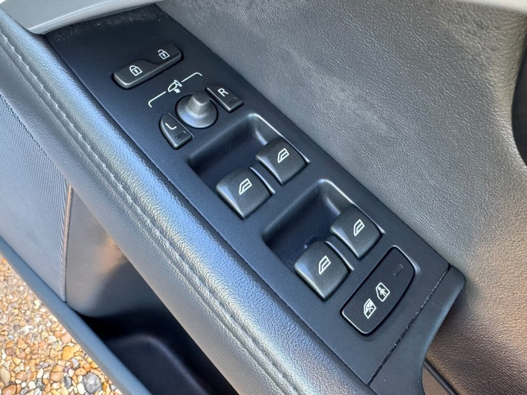 Used Volvo V70 2014 for sale - 77227231: Photo 17