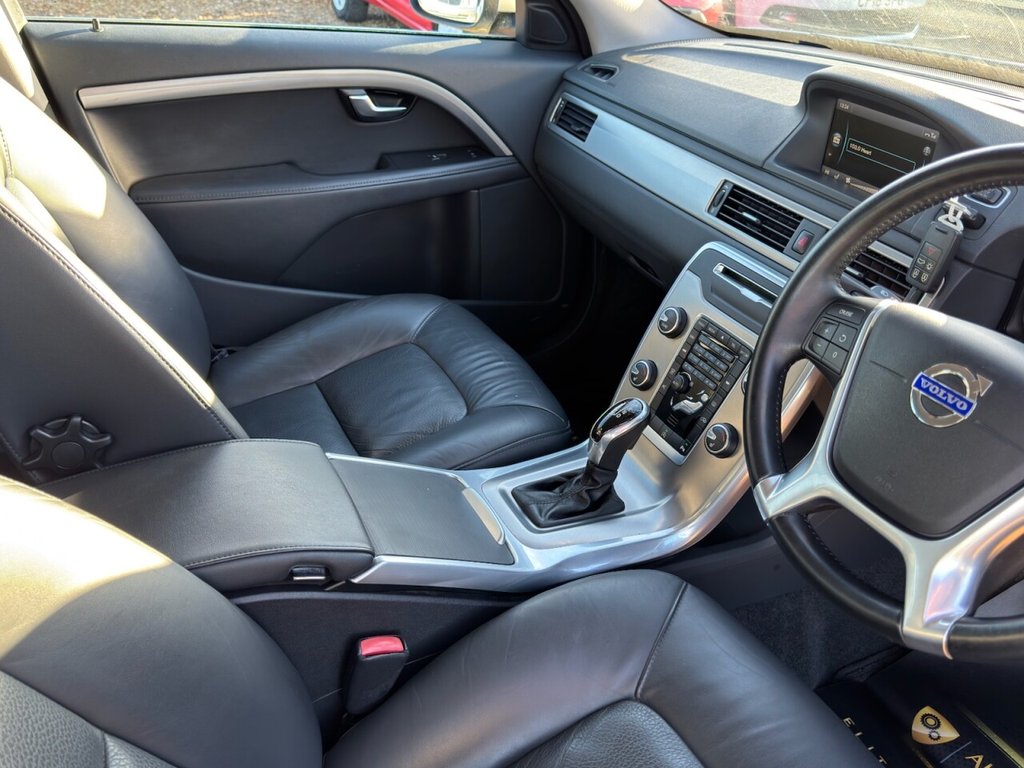 Used Volvo V70 2014 for sale - 77227231: Photo 30