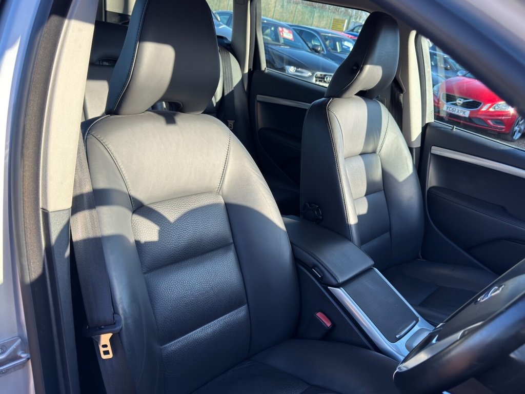 Used Volvo V70 2014 for sale - 77227231: Photo 31