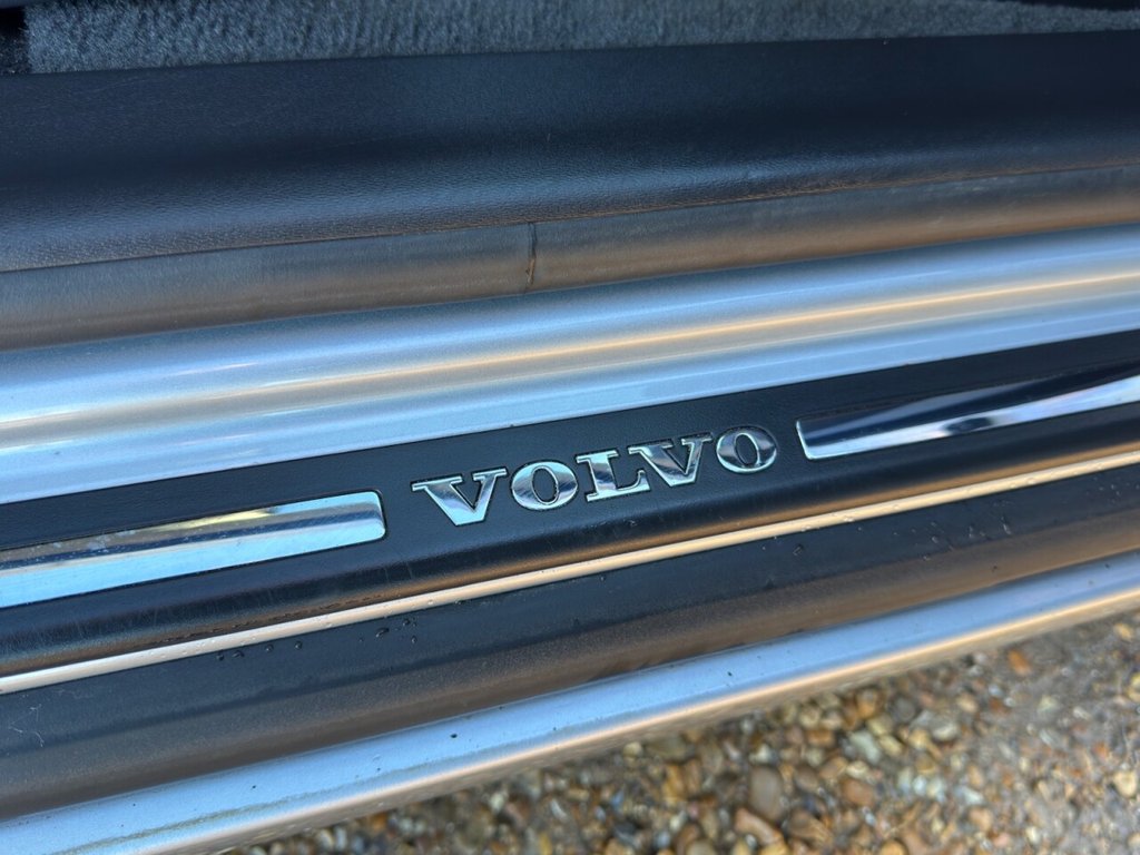 Used Volvo V70 2014 for sale - 77227231: Photo 32