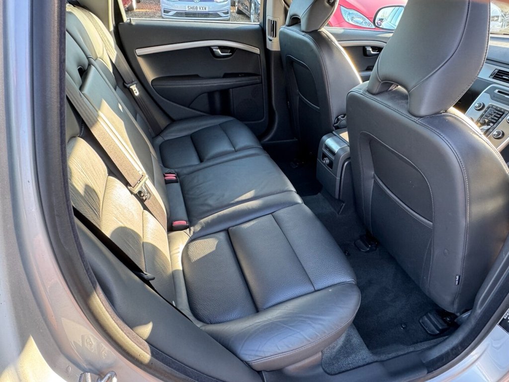 Used Volvo V70 2014 for sale - 77227231: Photo 33