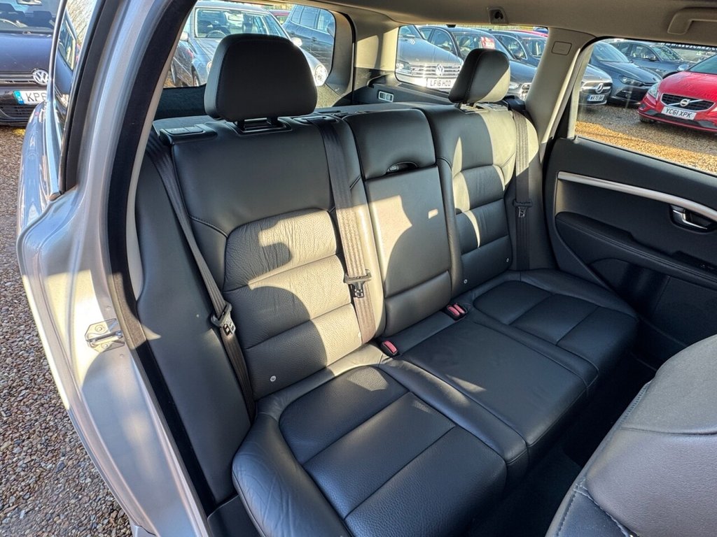 Used Volvo V70 2014 for sale - 77227231: Photo 34