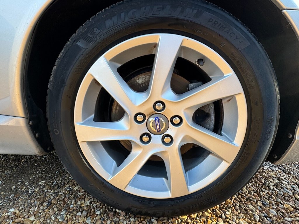 Used Volvo V70 2014 for sale - 77227231: Photo 38