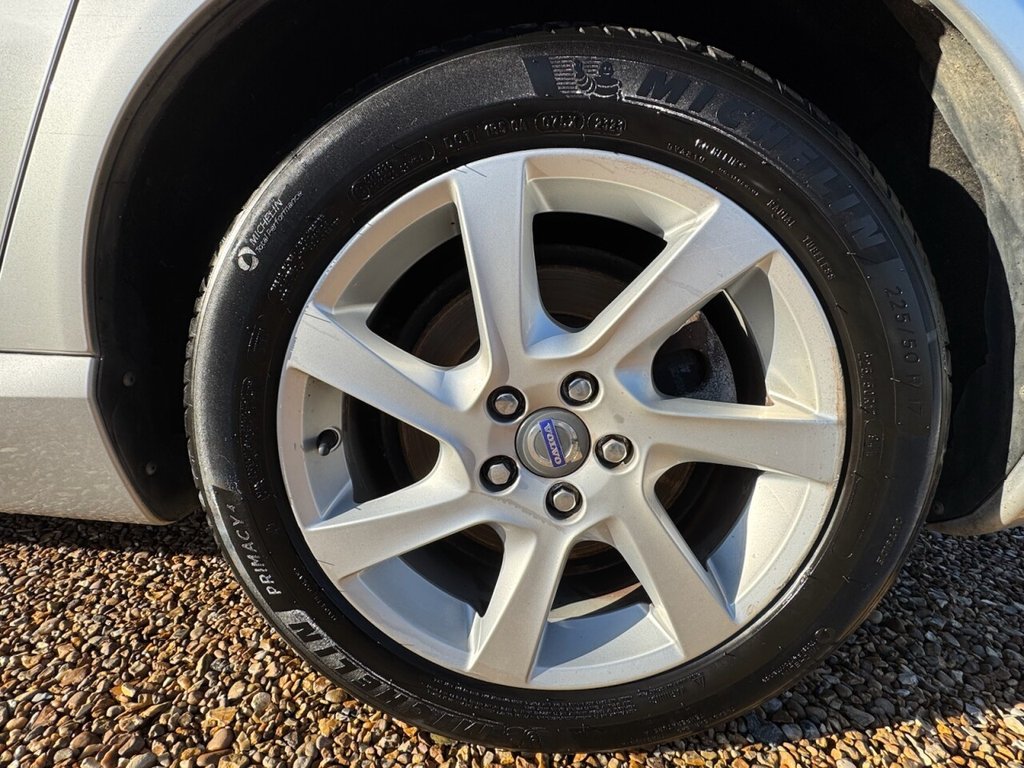 Used Volvo V70 2014 for sale - 77227231: Photo 40