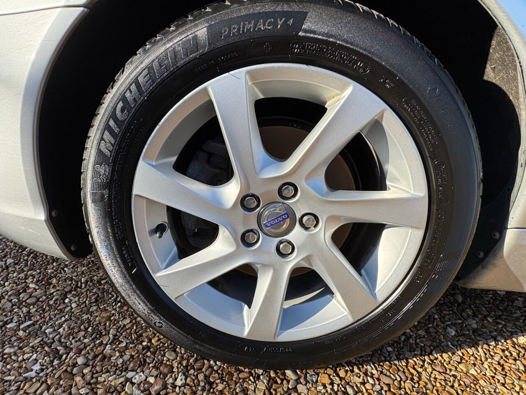 Used Volvo V70 2014 for sale - 77227231: Photo 41