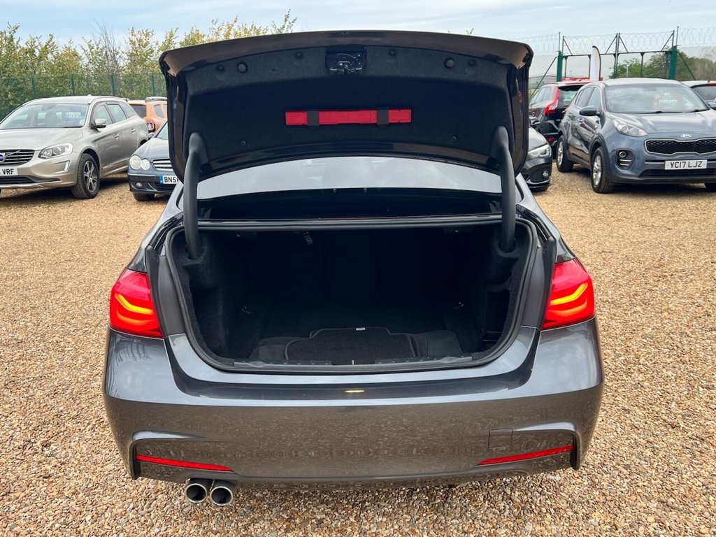 Used BMW 3 Series 2018 for sale - 76154504: Photo 24