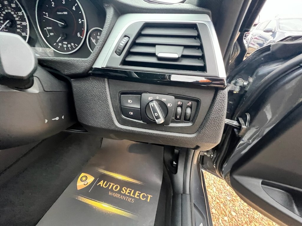 Used BMW 3 Series 2018 for sale - 76154504: Photo 30