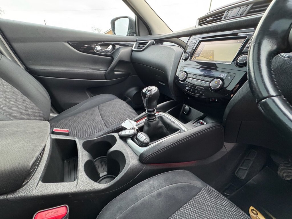 Used Nissan Qashqai 2015 for sale - 77200254: Photo 12