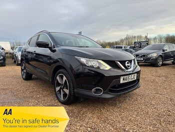 Used Nissan Qashqai 2015 for sale - 77200254: Photo