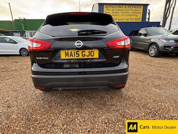 Used Nissan Qashqai 2015 for sale - 77200254: Photo