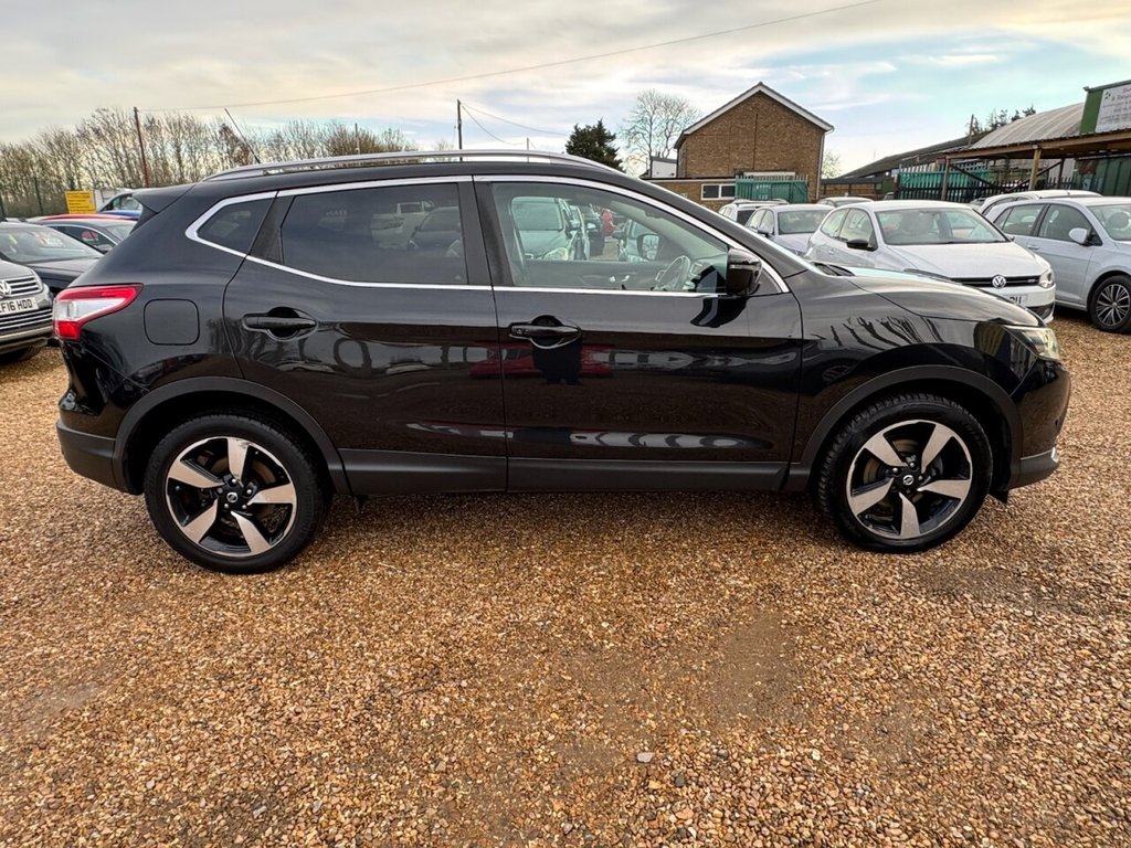 Used Nissan Qashqai 2015 for sale - 77200254: Photo 6