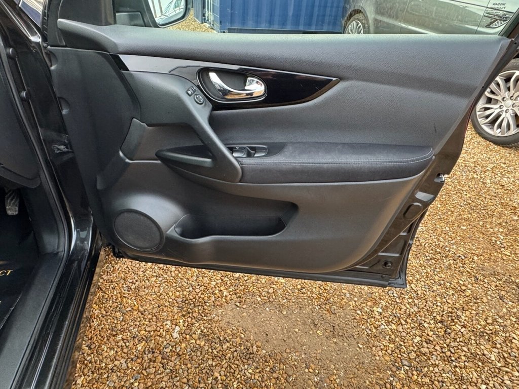 Used Nissan Qashqai 2015 for sale - 77200254: Photo 8