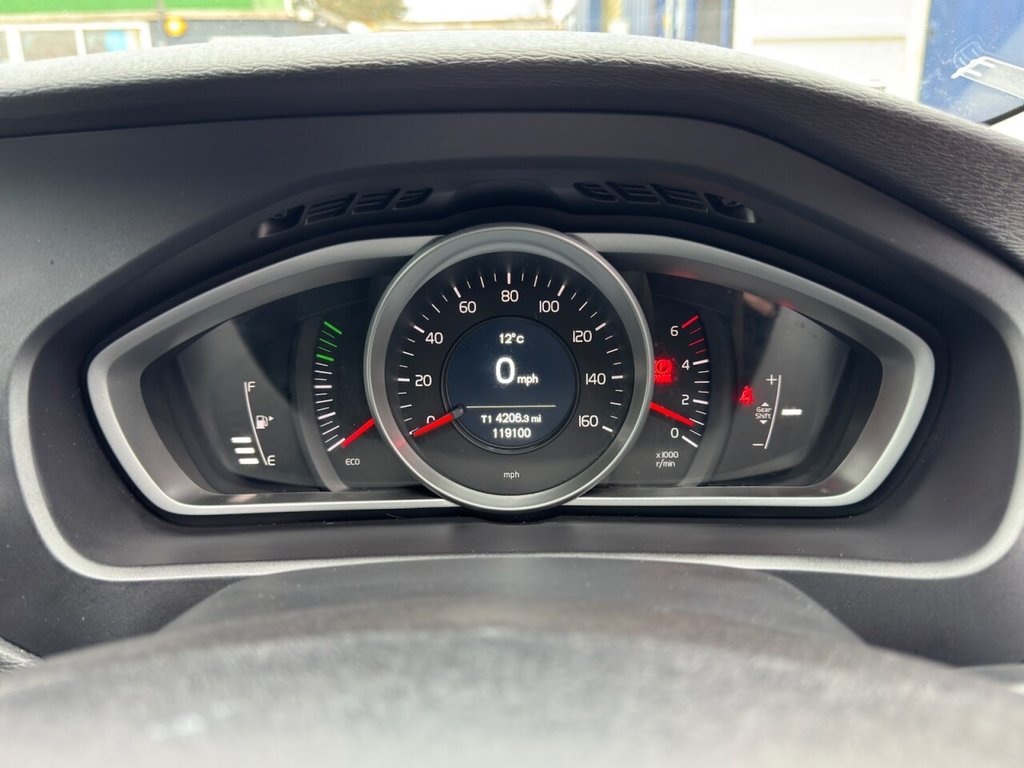 Used Volvo V40 2017 for sale - 77850091: Photo 22