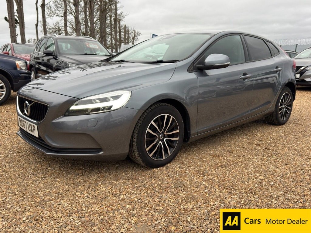 Used Volvo V40 2017 for sale - 77850091: Photo 3