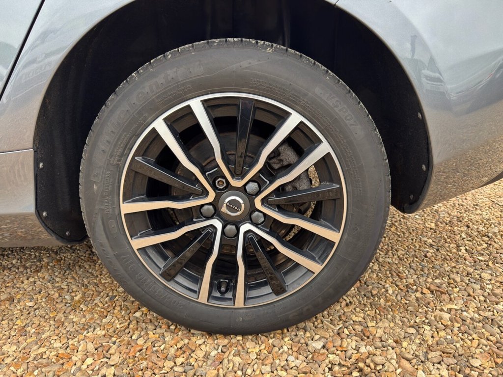 Used Volvo V40 2017 for sale - 77850091: Photo 49