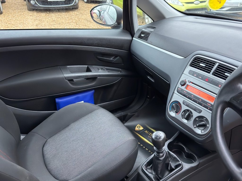 Used Fiat Punto 2012 for sale - 77038217: Photo 22