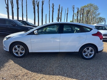 Used Ford Focus 2014 for sale - 78426169: Photo