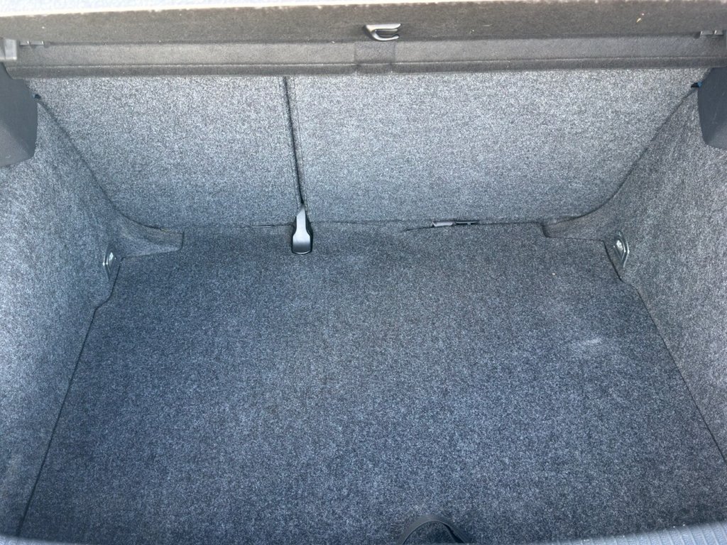 Used Volkswagen Golf 2009 for sale - 77720178: Photo 11