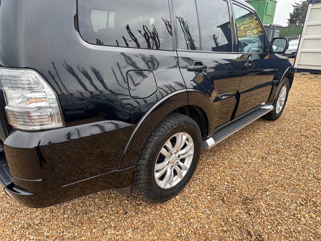 Used Mitsubishi Shogun 2013 for sale - 76132940: Photo 11