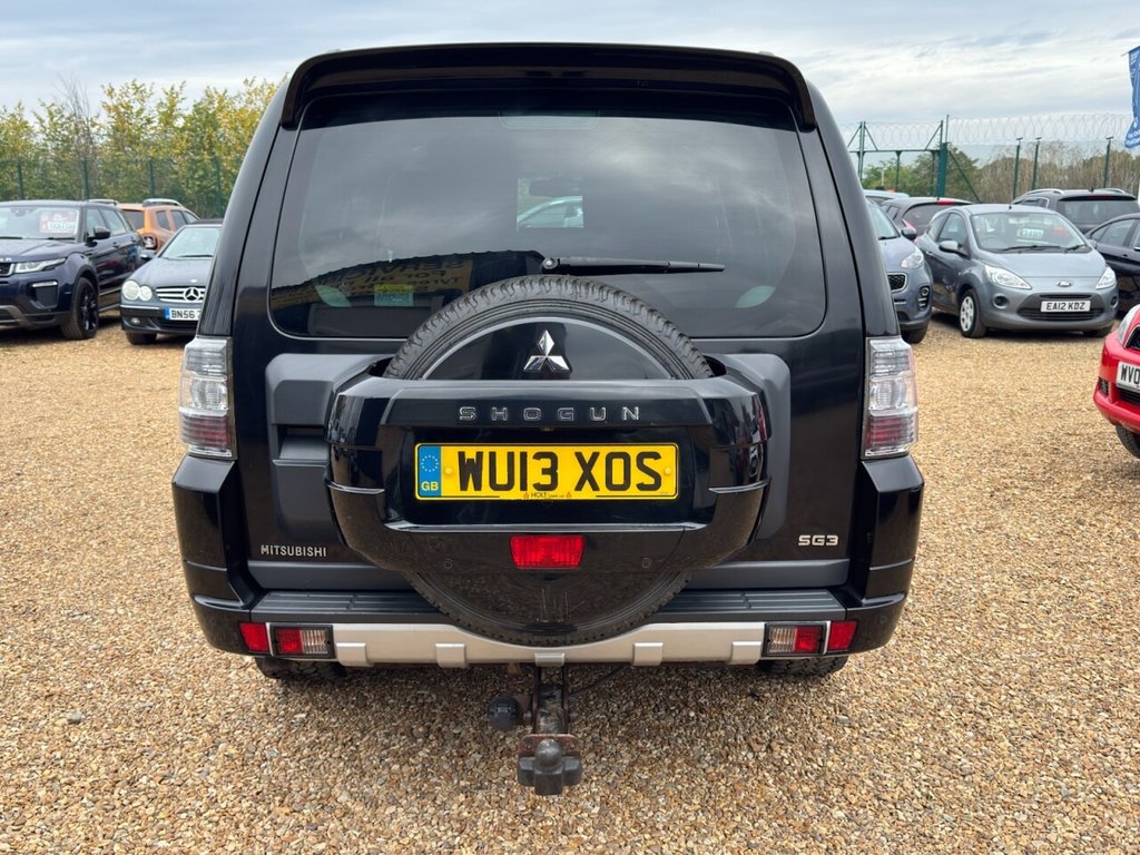 Used Mitsubishi Shogun 2013 for sale - 76132940: Photo 4