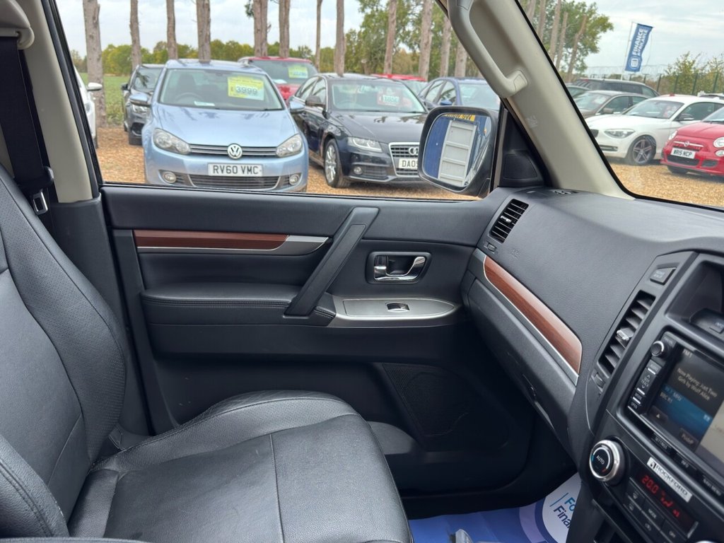 Used Mitsubishi Shogun 2013 for sale - 76132940: Photo 40