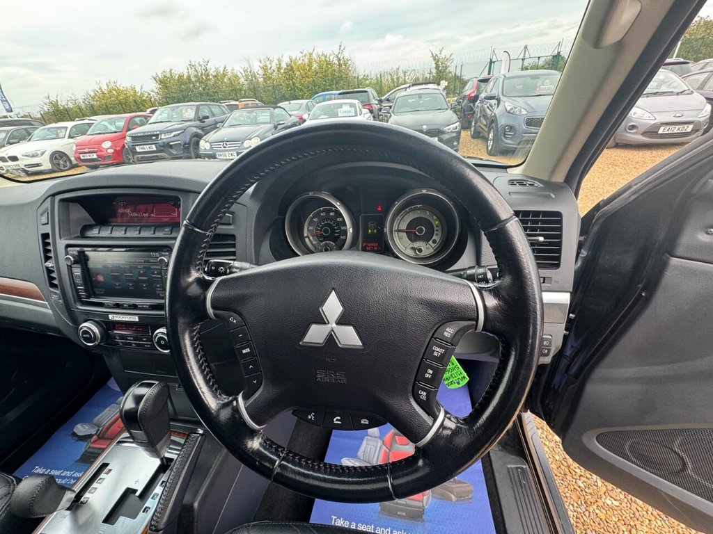 Used Mitsubishi Shogun 2013 for sale - 76132940: Photo 44