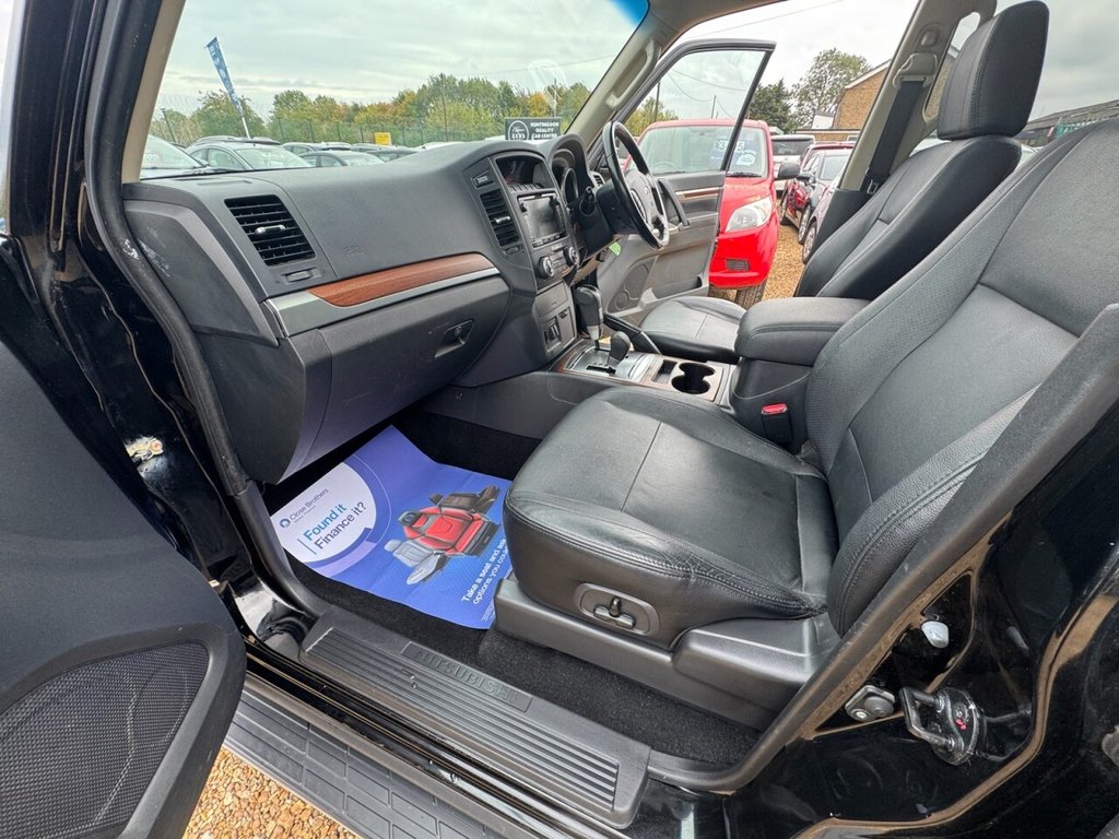 Used Mitsubishi Shogun 2013 for sale - 76132940: Photo 46