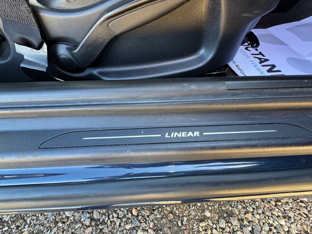 Used Saab 9-3 2010 for sale - 77920339: Photo 11