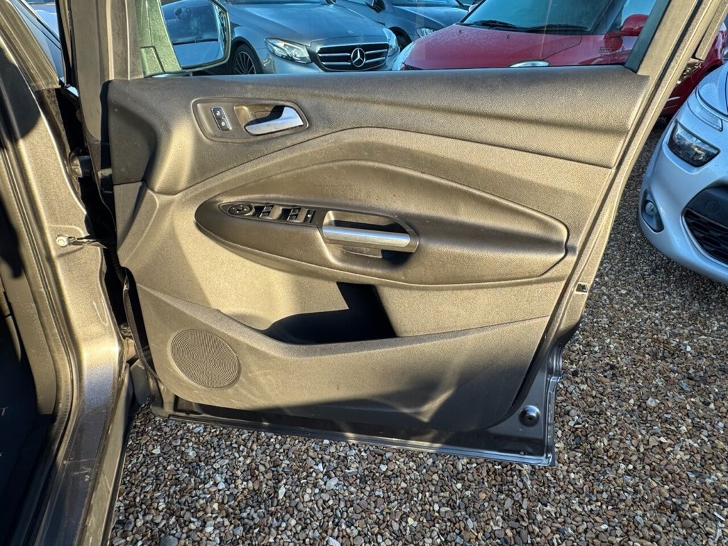 Used Ford Kuga 2016 for sale - 76654916: Photo 15