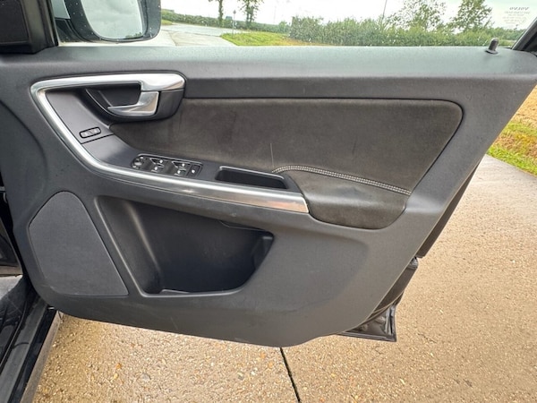 Used Volvo XC60 2016 for sale - 75444495: Photo 15