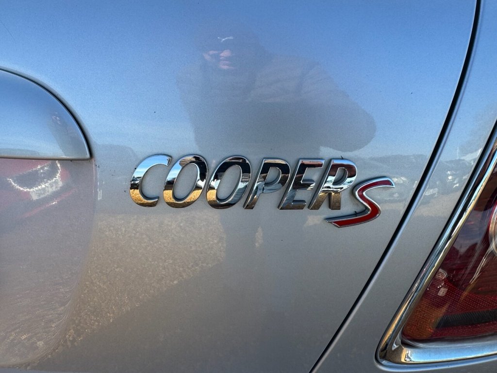 Used MINI Convertible 2010 for sale - 76841590: Photo 11