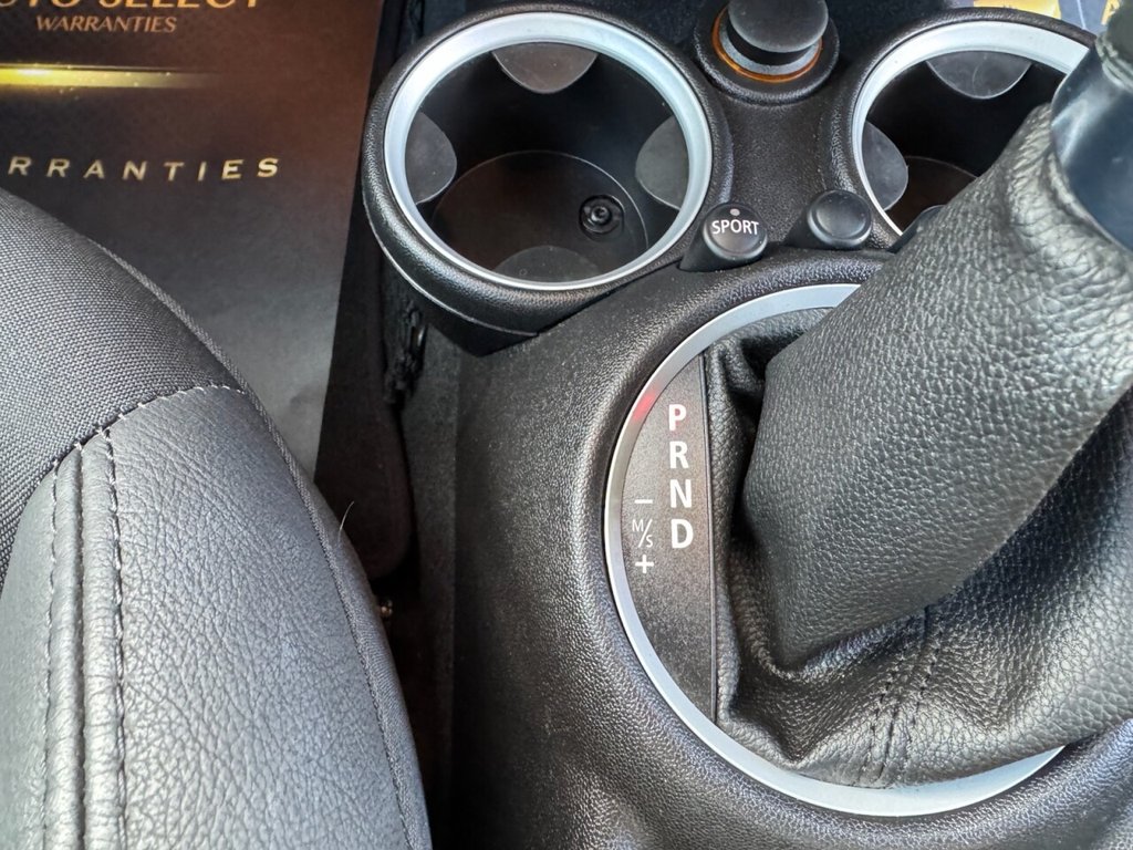 Used MINI Convertible 2010 for sale - 76841590: Photo 22