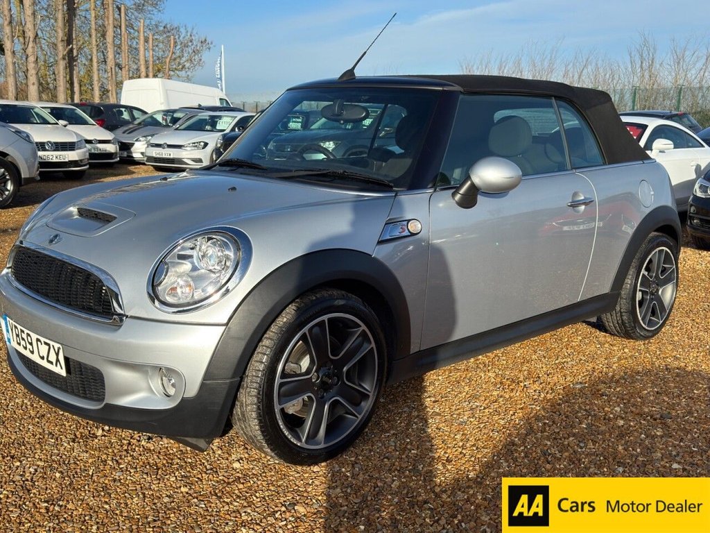 Used MINI Convertible 2010 for sale - 76841590: Photo 3