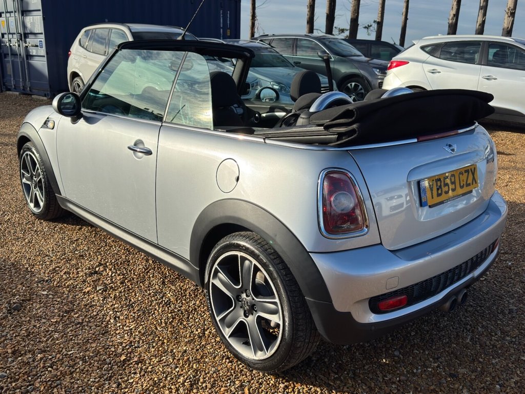 Used MINI Convertible 2010 for sale - 76841590: Photo 35