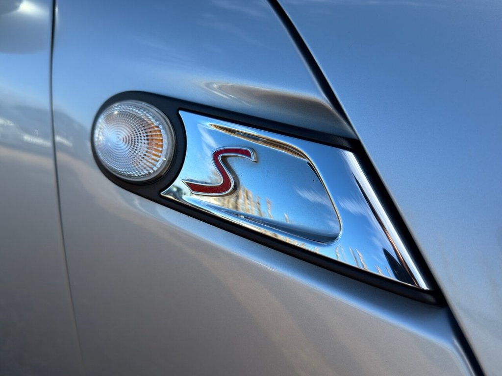 Used MINI Convertible 2010 for sale - 76841590: Photo 36