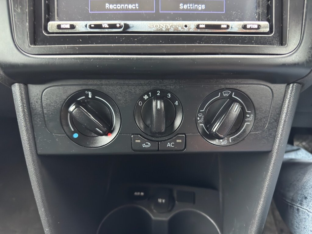 Used Volkswagen Polo 2013 for sale - 76986221: Photo 16