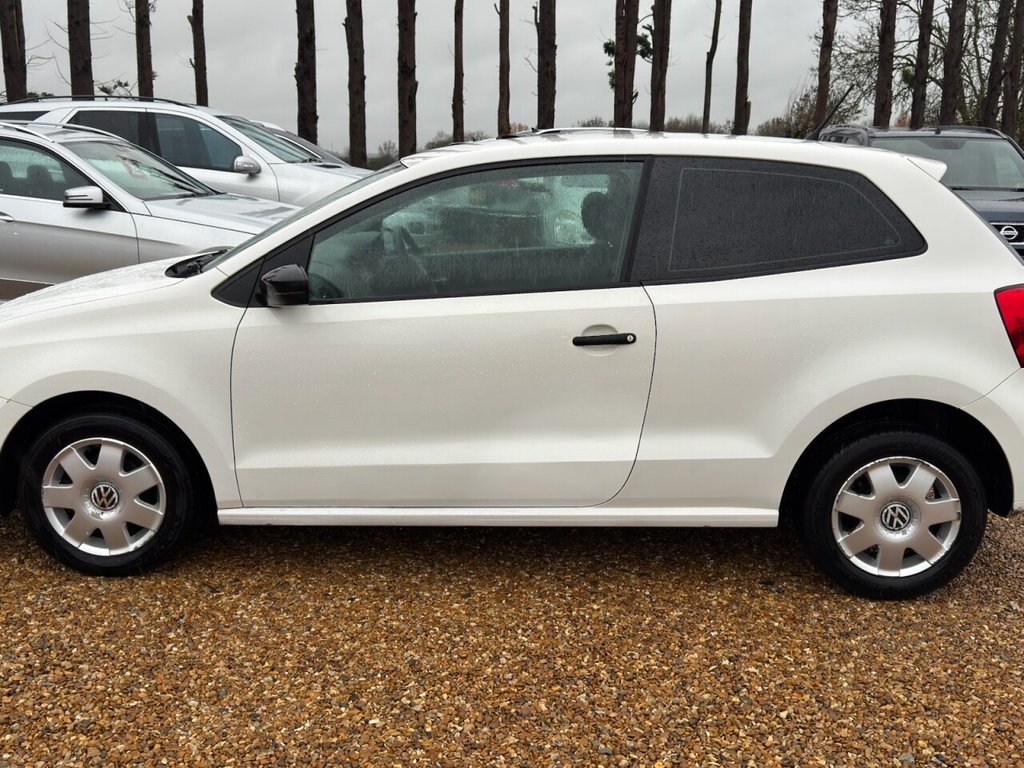 Used Volkswagen Polo 2013 for sale - 76986221: Photo 4