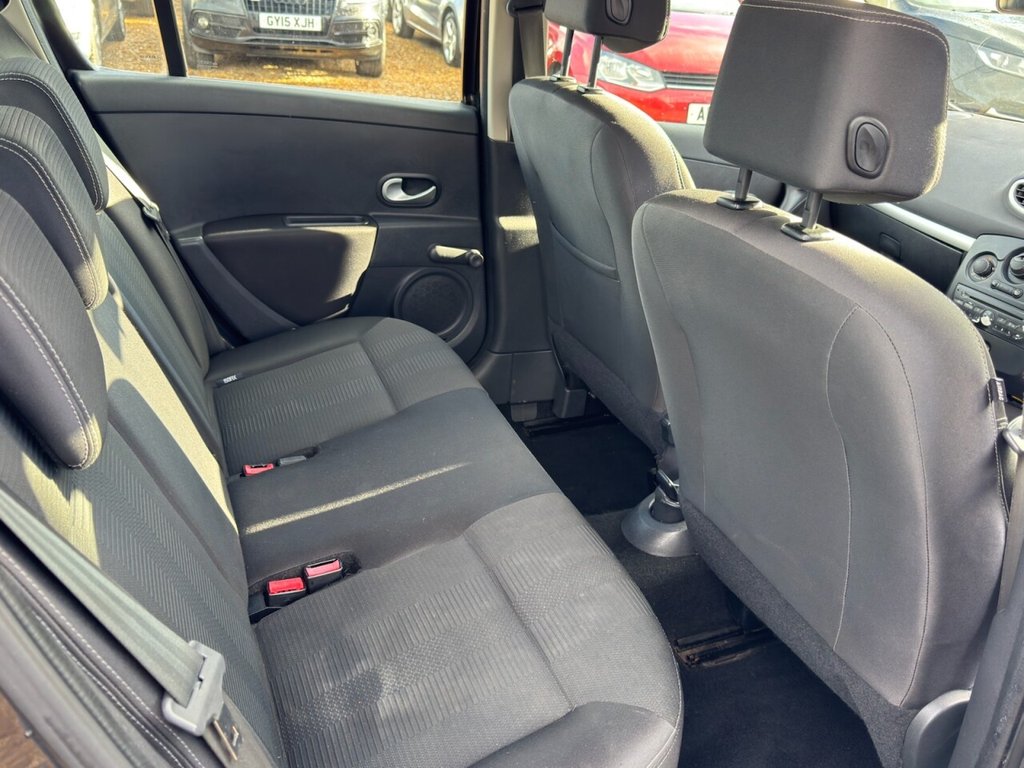 Used Renault Clio 2011 for sale - 77457558: Photo 29