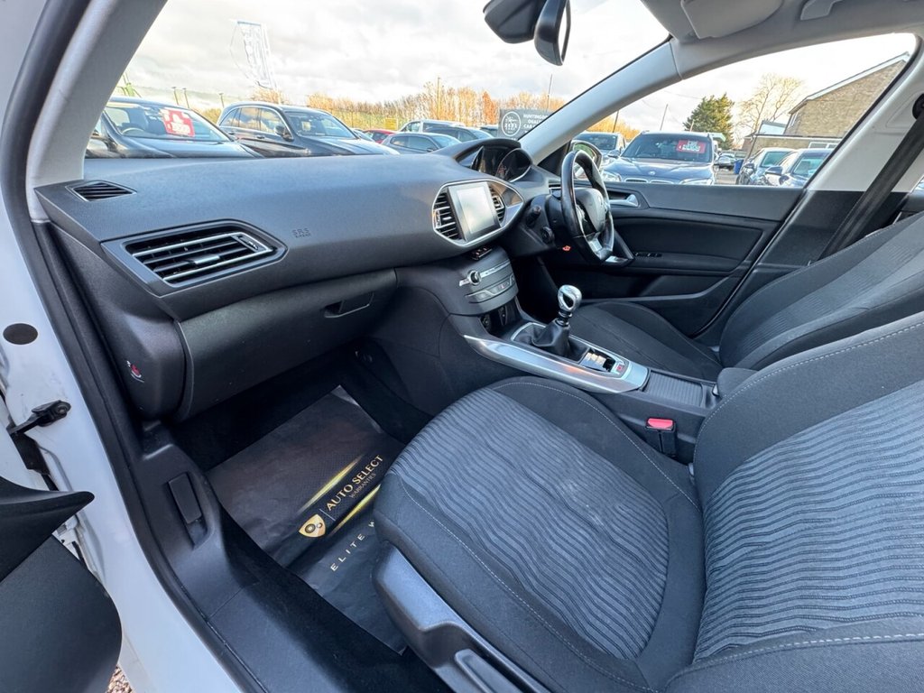 Used Peugeot 308 2015 for sale - 77263678: Photo 31