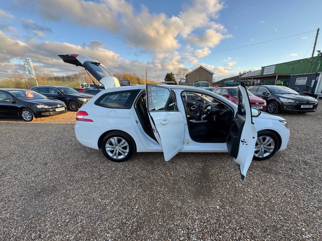 Used Peugeot 308 2015 for sale - 77263678: Photo 9